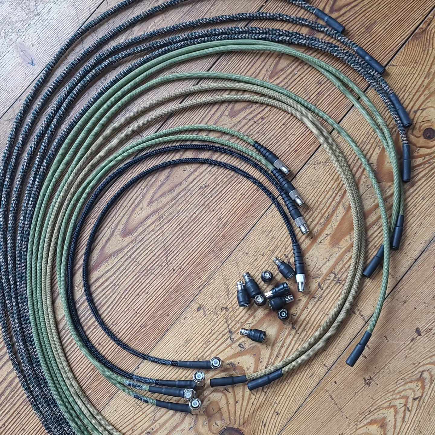 Flexible Dualband Antenna UHF/VHF - SNR Comms